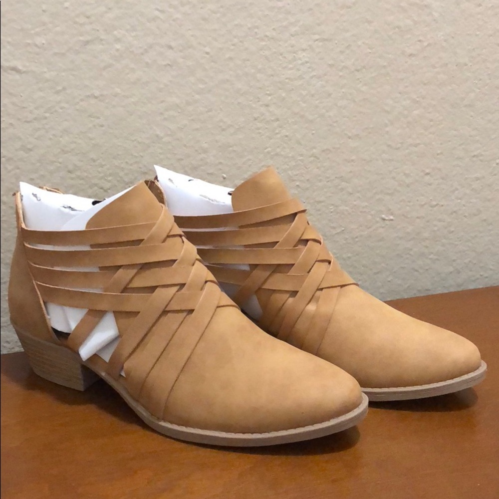 Bootie - Picture 3 of 7